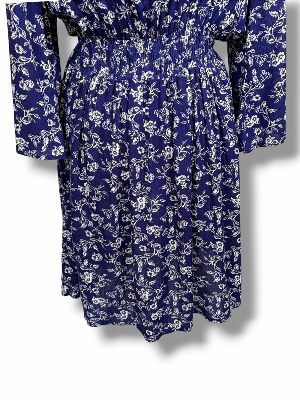 J.GHEE Navy Blue & White Floral Boho Flare Sleeve V-Neck Mini Dress, 1X - Picture 8 of 11